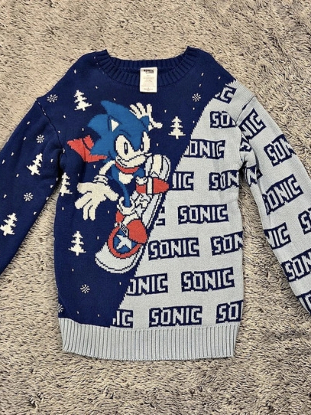Sonic the Hedgehog Holiday Sweater Boys Sz Medium